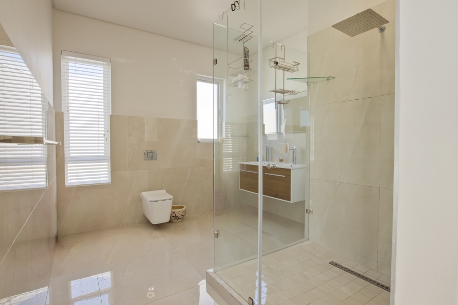 To Let 3 Bedroom Property for Rent in Sunset Beach Western Cape